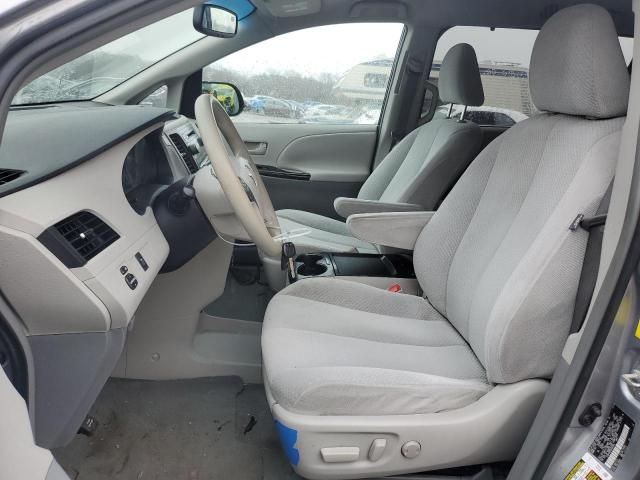 2011 Toyota Sienna LE