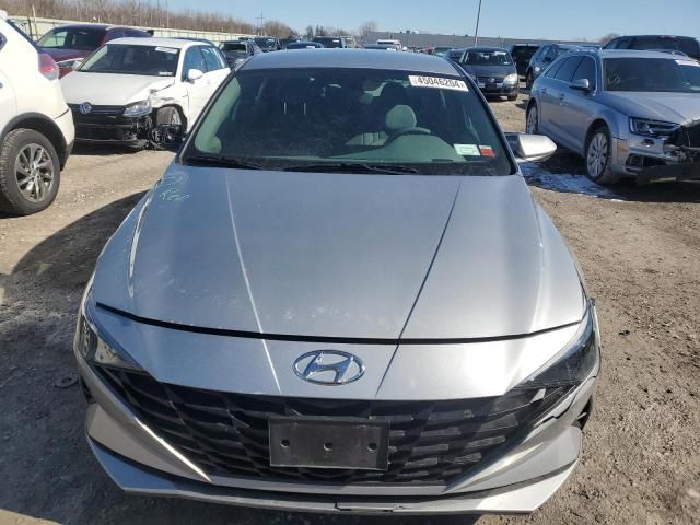 2021 Hyundai Elantra SE