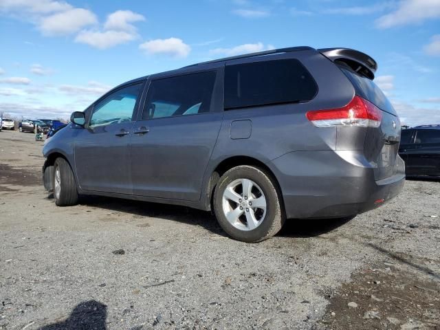 2012 Toyota Sienna LE