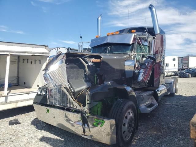 2007 Freightliner Conventional Columbia