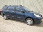 2004 Toyota Sienna CE