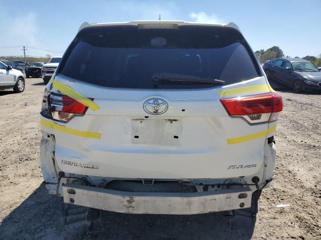 2018 Toyota Highlander SE