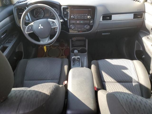 2014 Mitsubishi Outlander ES