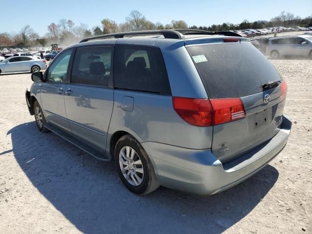 2004 Toyota Sienna CE