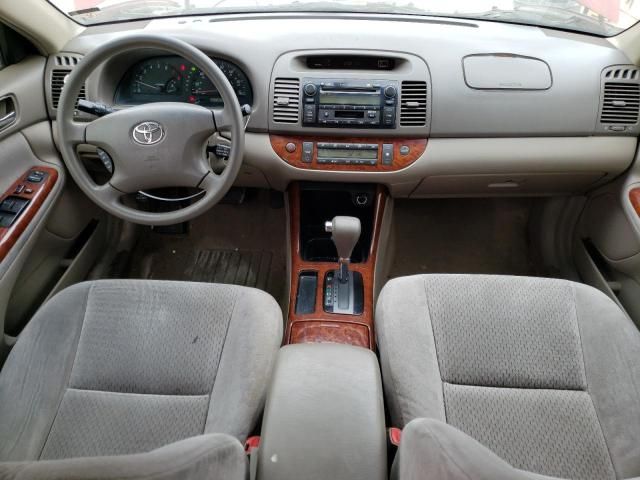 2004 Toyota Camry LE