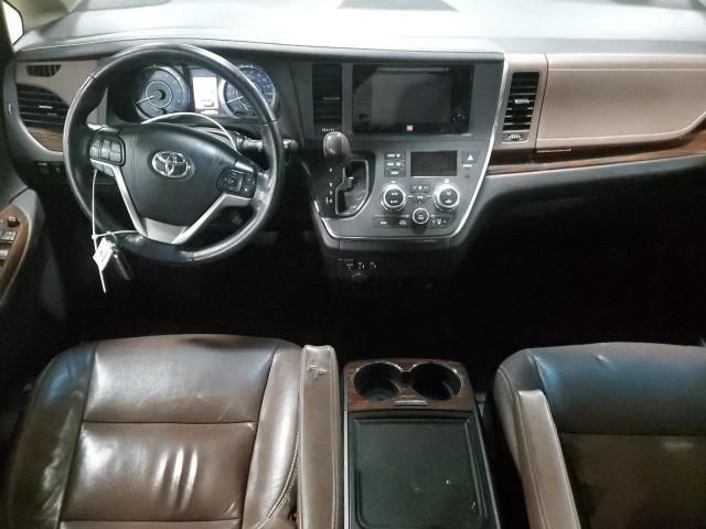 2017 Toyota Sienna XLE