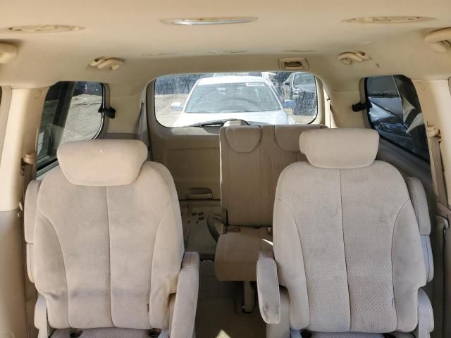 2007 Hyundai Entourage GLS