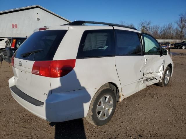 2004 Toyota Sienna XLE