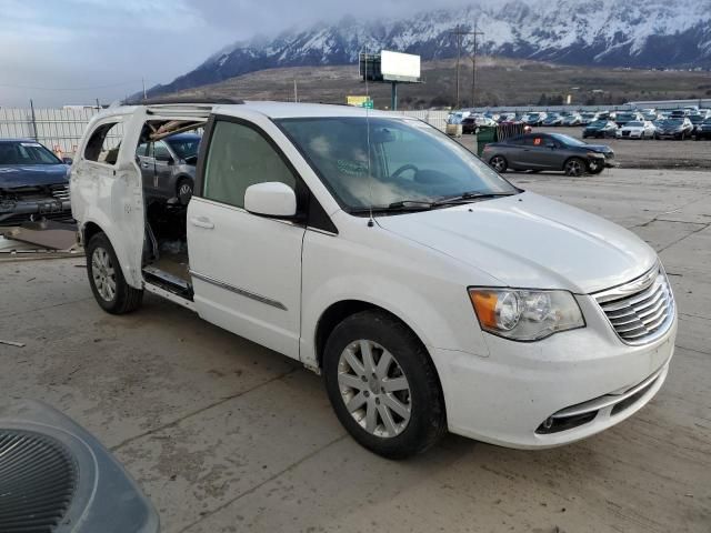 2016 Chrysler Town & Country Touring