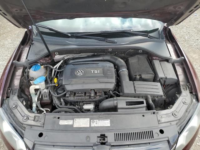 2014 Volkswagen Passat SE