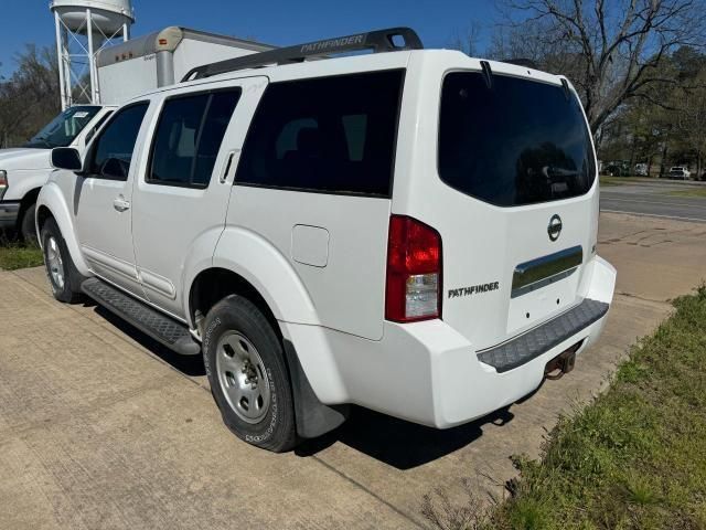 2006 Nissan Pathfinder LE