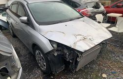 Ford Focus salvage cars for sale: 2015 Ford Focus SE