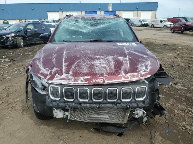 2022 Jeep Compass Latitude LUX