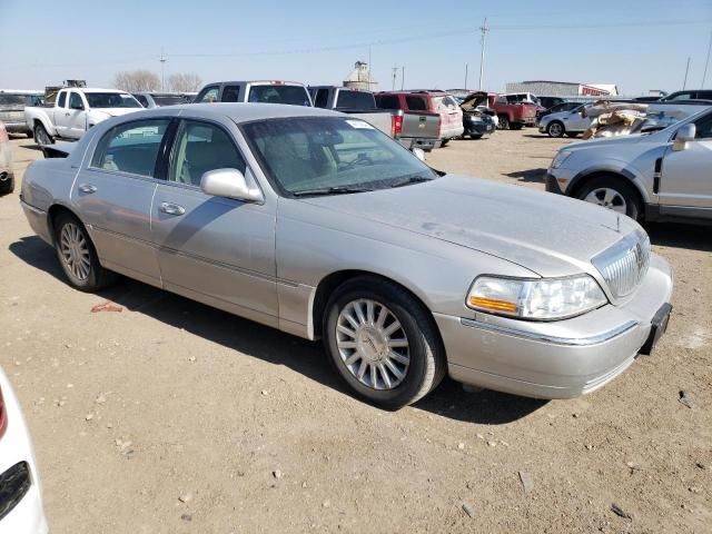 2003 Lincoln Town Car Executive