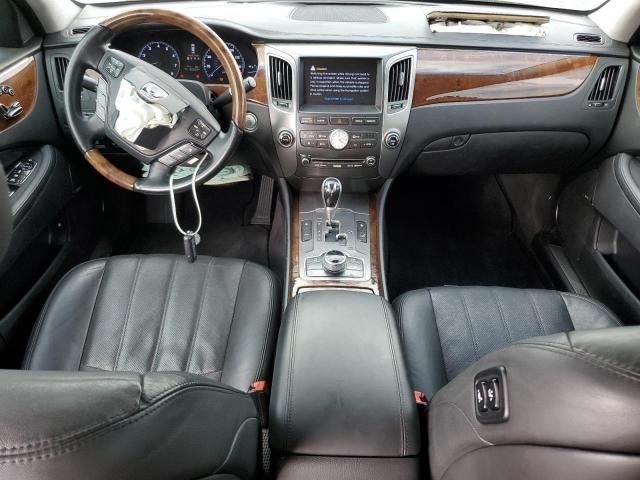 2013 Hyundai Equus Signature