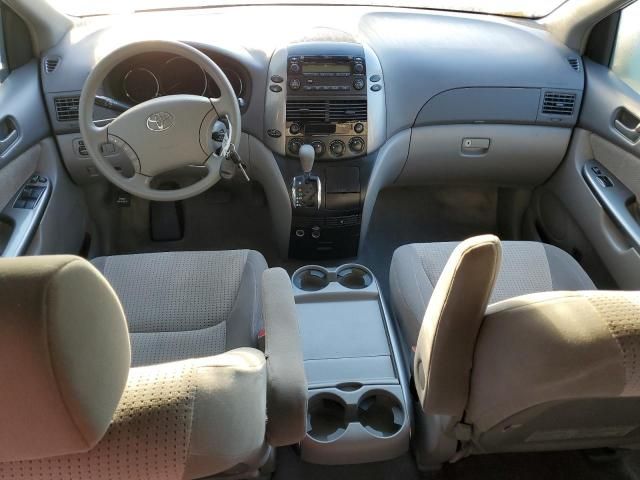 2008 Toyota Sienna CE