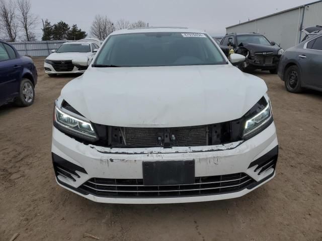 2016 Volkswagen Passat SE