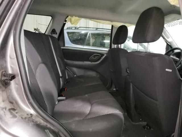 2005 Mazda Tribute S