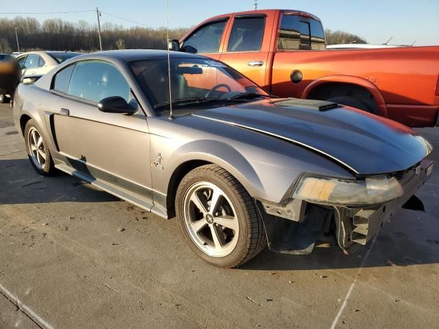 2003 Ford Mustang Mach I