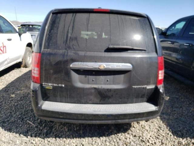 2009 Chrysler Town & Country LX