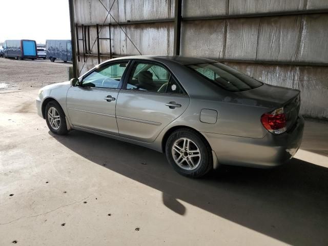 2005 Toyota Camry LE