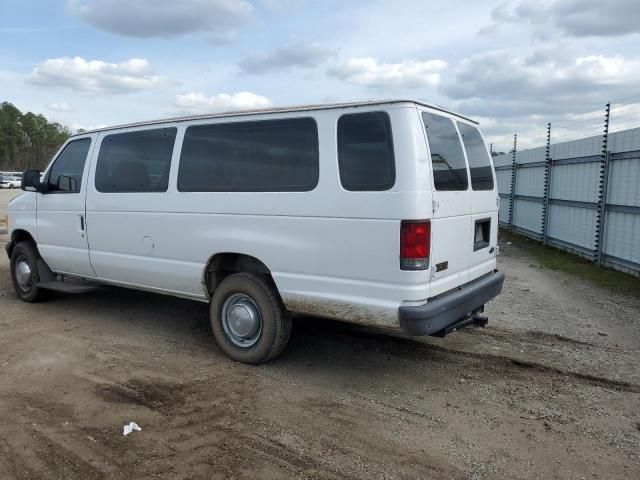 2004 Ford Econoline E350 Super Duty Wagon