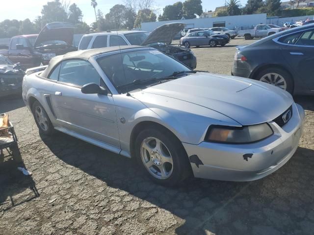 2004 Ford Mustang