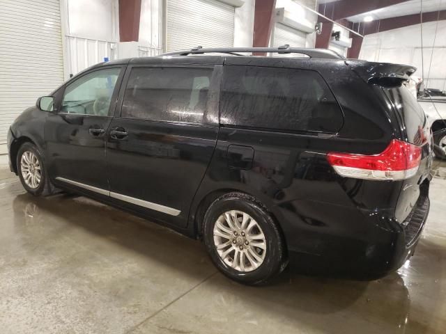 2011 Toyota Sienna XLE