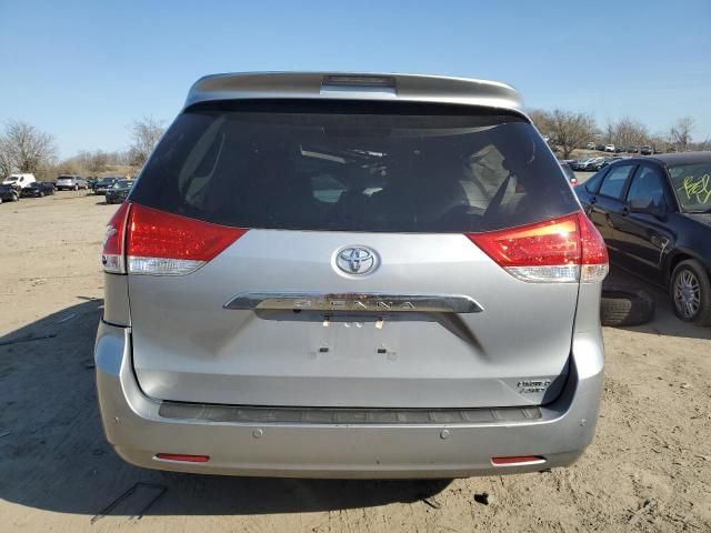 2014 Toyota Sienna XLE