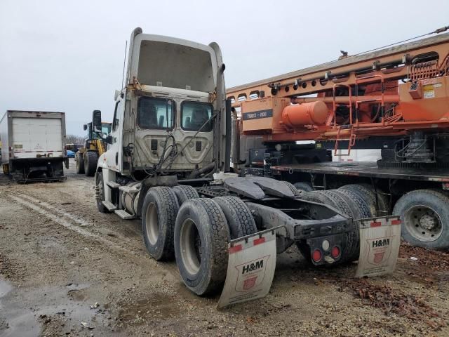 2012 Freightliner Cascadia 125