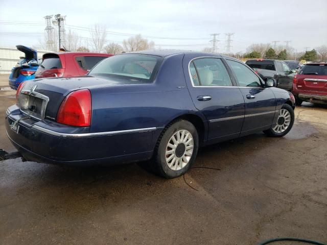 2004 Lincoln Town Car Executive