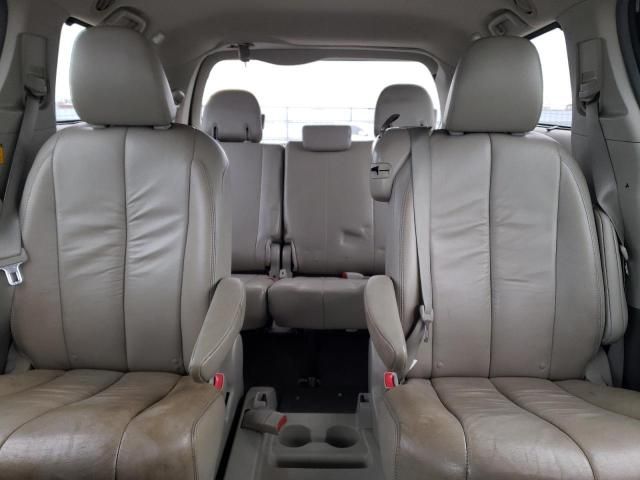 2011 Toyota Sienna XLE