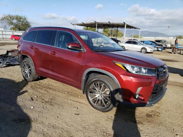 2017 Toyota Highlander SE