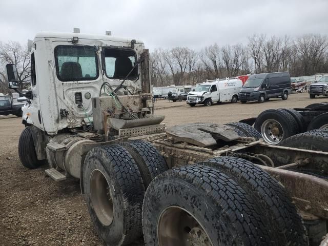 2012 Freightliner Cascadia 125