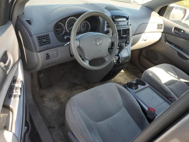 2006 Toyota Sienna CE