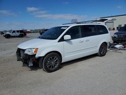 Salvage cars for sale from Copart Kansas City, KS: 2017 Dodge Grand Caravan SXT
