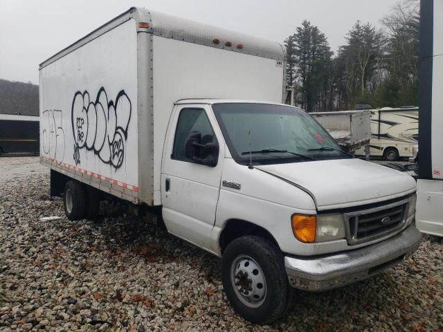 2006 Ford Econoline E450 Super Duty Cutaway Van