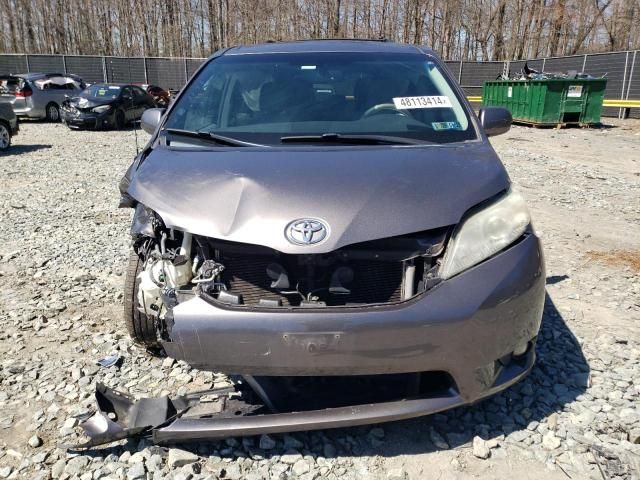 2011 Toyota Sienna XLE