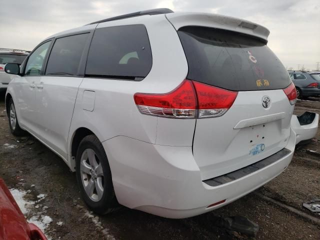 2014 Toyota Sienna LE