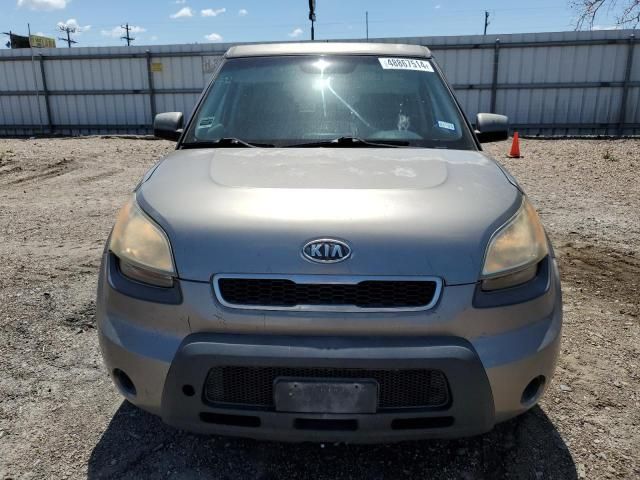 2010 KIA Soul +