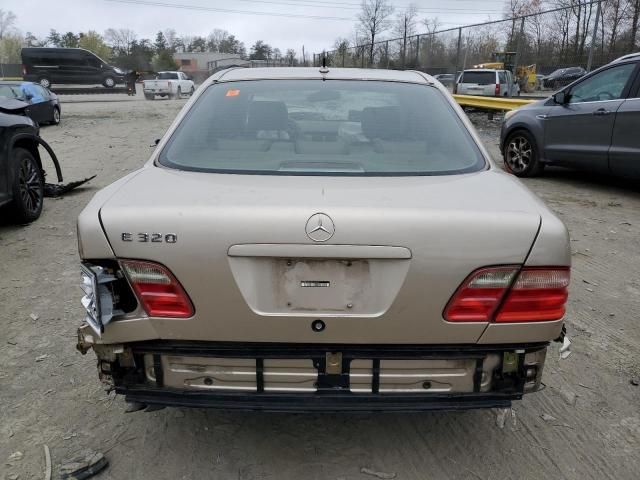 2001 Mercedes-Benz E 320