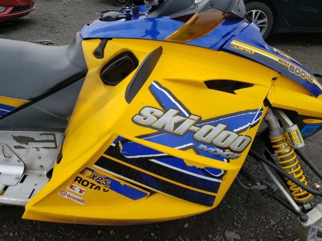 2004 Skidoo MXZ 800