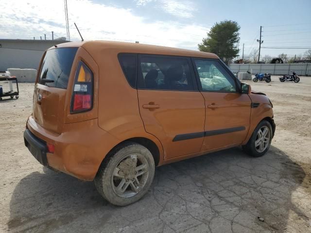 2011 KIA Soul +