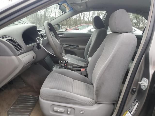 2005 Toyota Camry LE