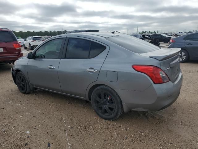 2013 Nissan Versa S