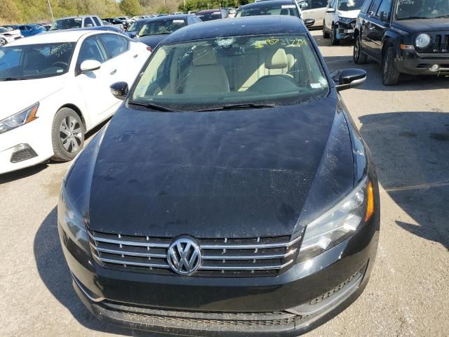 2014 Volkswagen Passat SE