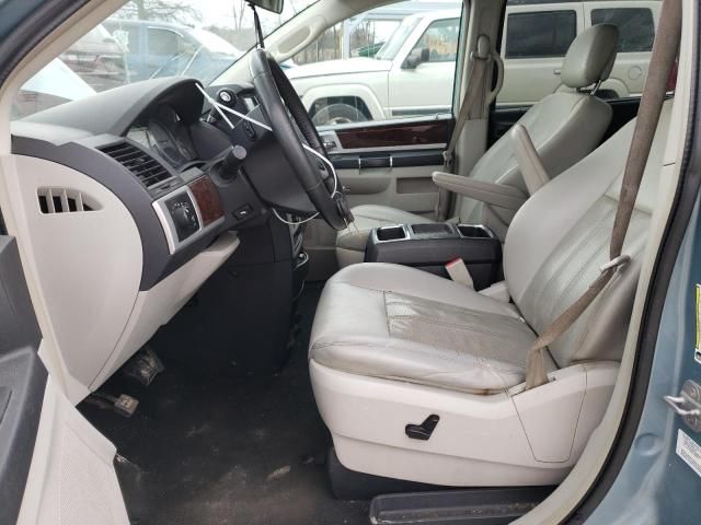 2010 Chrysler Town & Country Touring Plus