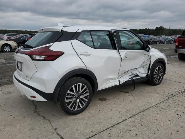 2022 Nissan Kicks SV