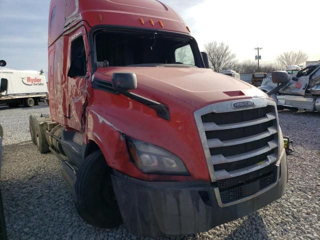 2021 Freightliner Cascadia 126