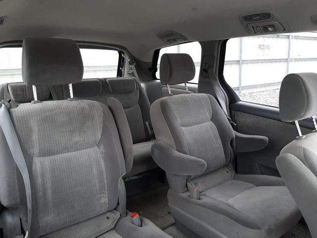 2007 Toyota Sienna CE